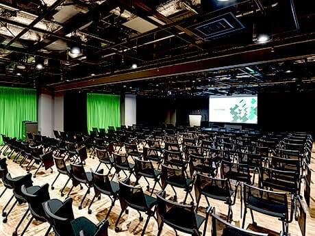 シアター形式(AB STUDIO連結:144名)のイメージ